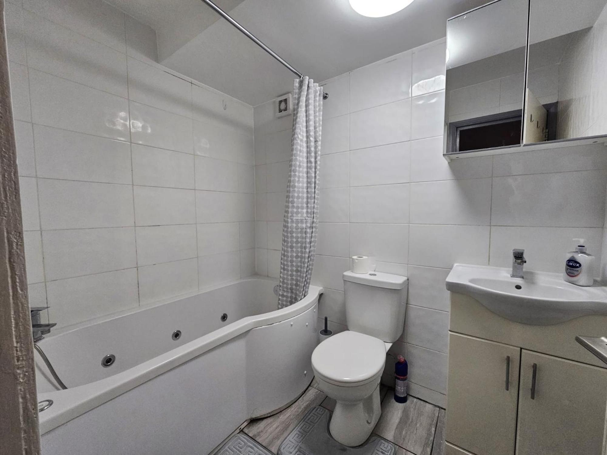 E1 Luxury Penthouse Gasthof London